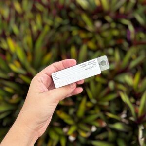 BNIB R.E.M. Beauty Starlet Matte Liquid Eyeshadow • NVM